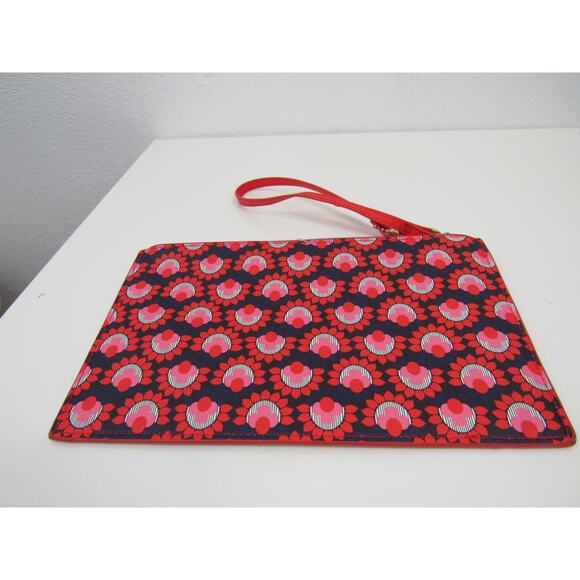 Trina Turk Red Pink Floral Pattern Medium Sized Zipper Cosmetics Pouch Wristlet - Picture 3 of 4